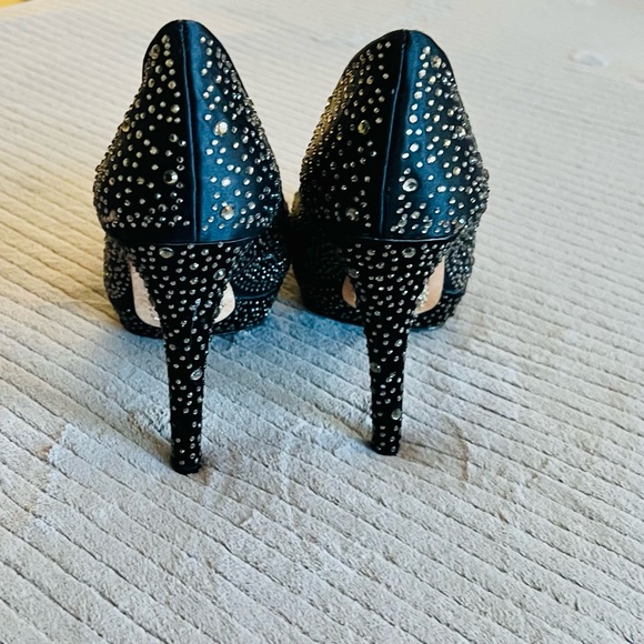 BCBGMAXAZARIA Black Satin & Champagne Rhinestone Round Toe 1"Platform Stilettos - Picture 3 of 9